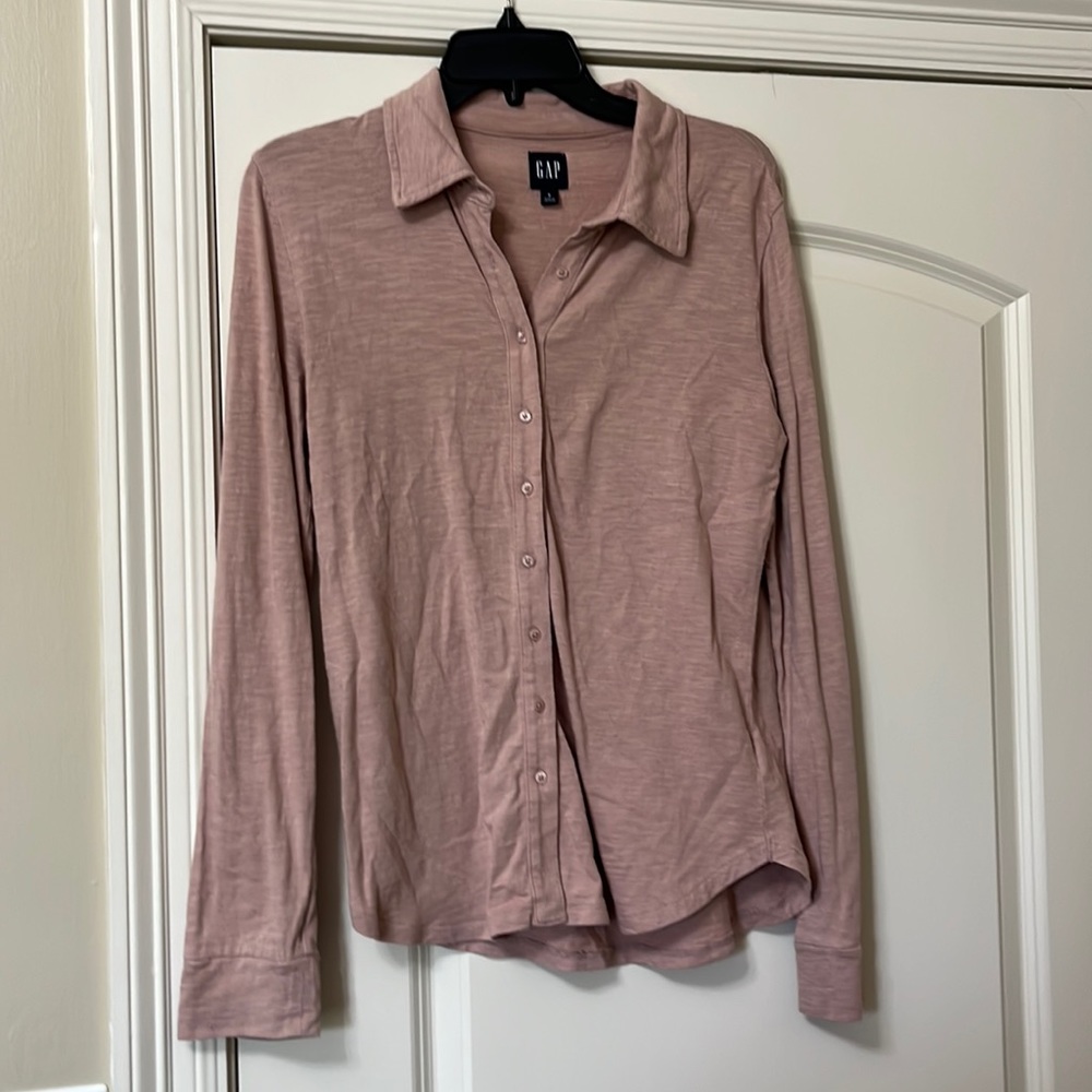 GAP button down